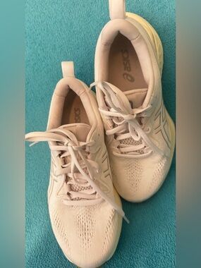 ASICS Women's Lightweight cream colored  Training Sneakers